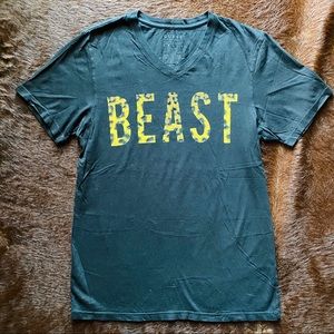 GUESS Beast Graphic V Neck T-Shirt | Small